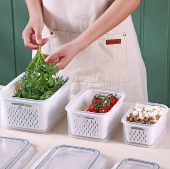 Fruit Storage Containers with Colander Lids (4-Pack) – Fridge Organizer & Fresh Produce Keeper